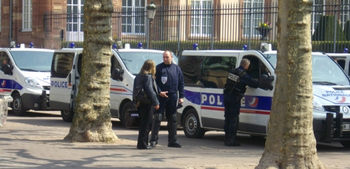 Polizei vor der Oper in Strasbourg